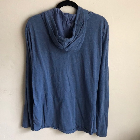 Vans light sweater. - Picture 2 of 4